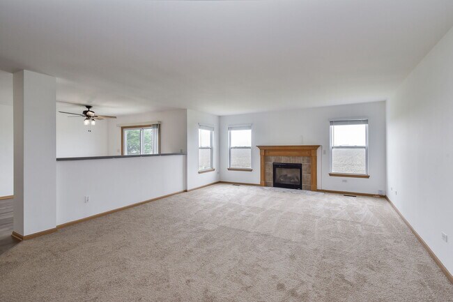 Family Room - 3102 Fairfield Way