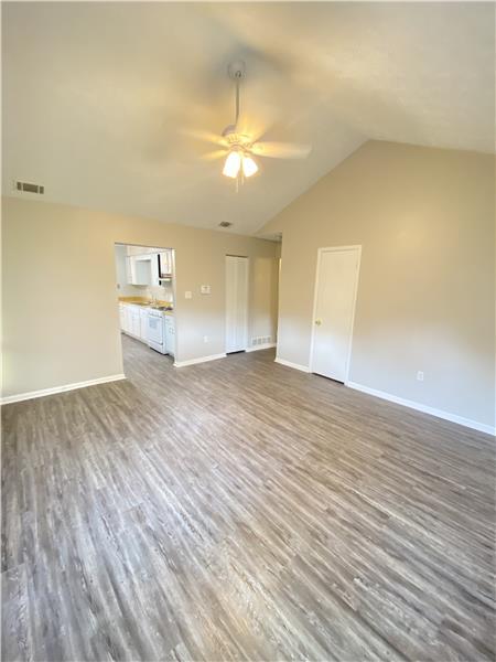 Building Photo - 2303 Beaumont Dr