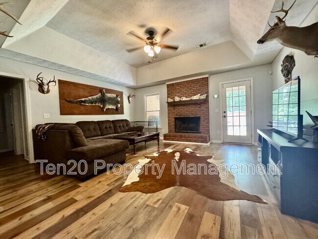Foto del edificio - 173 Lee Rd 508
