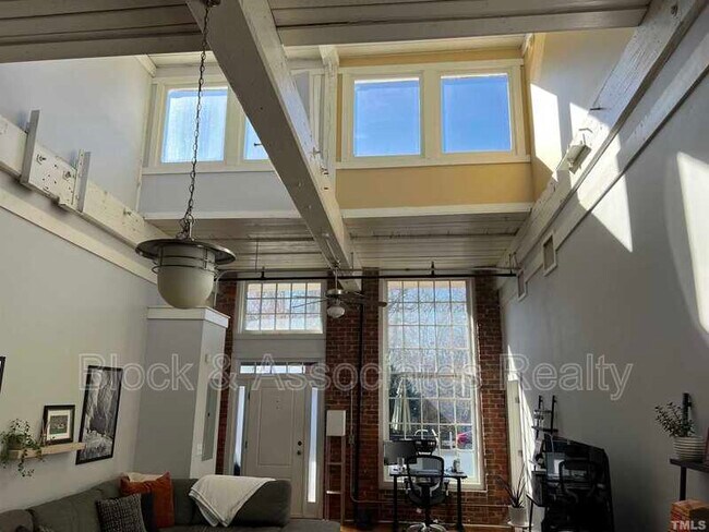 Foto del edificio - 1535 Caraleigh Mills Ct