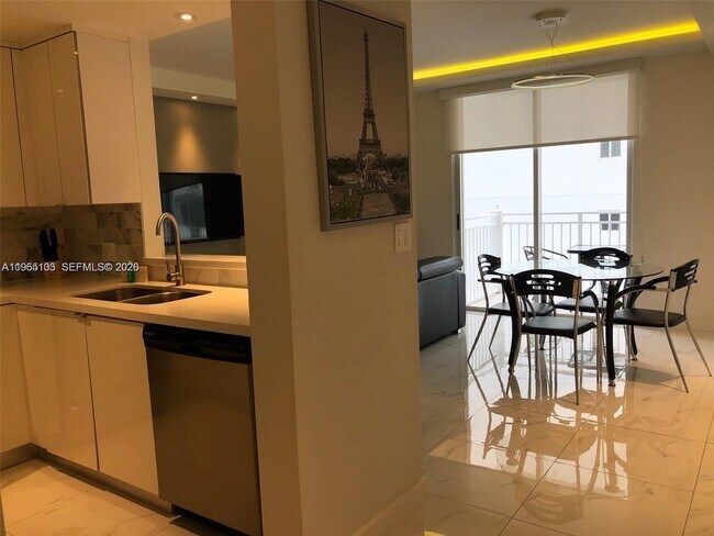 Foto del edificio - 185 SE 14th Terrace