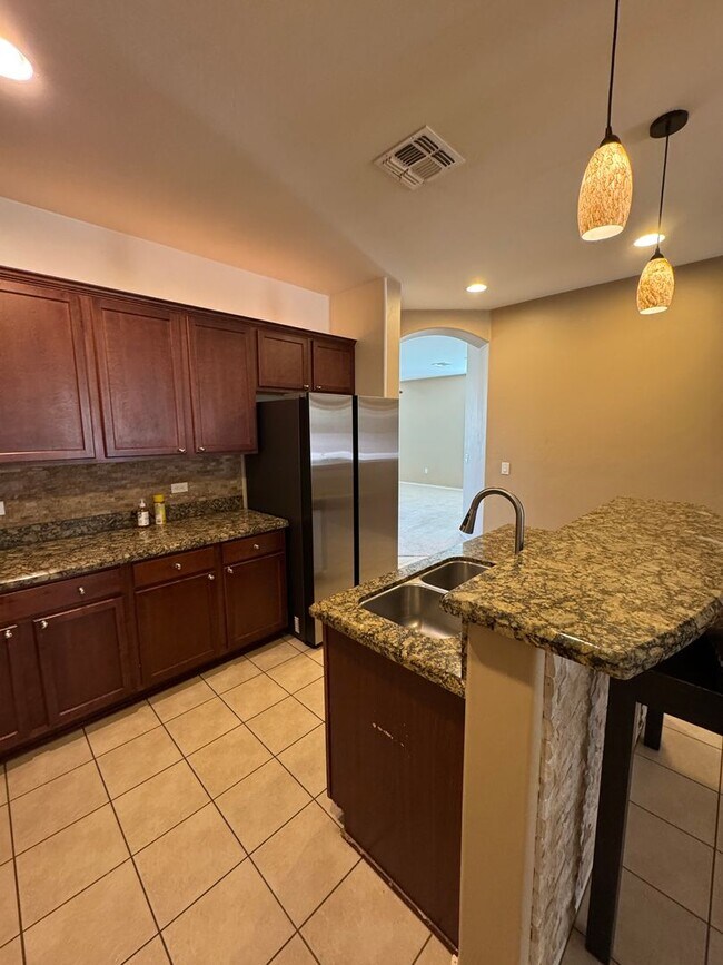 Foto del edificio - Spacious Gladden Farms Living: 4-Bed Retreat Near Parks & Trails