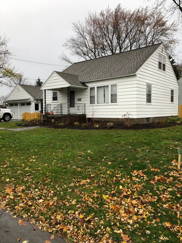 Building Photo - 103 Cotton St