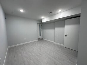 Building Photo - 2224 N Franklin St
