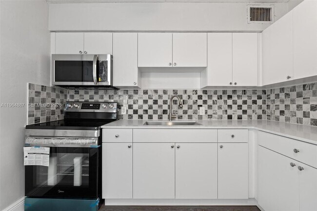 Foto del edificio - 11441 SW 2nd St