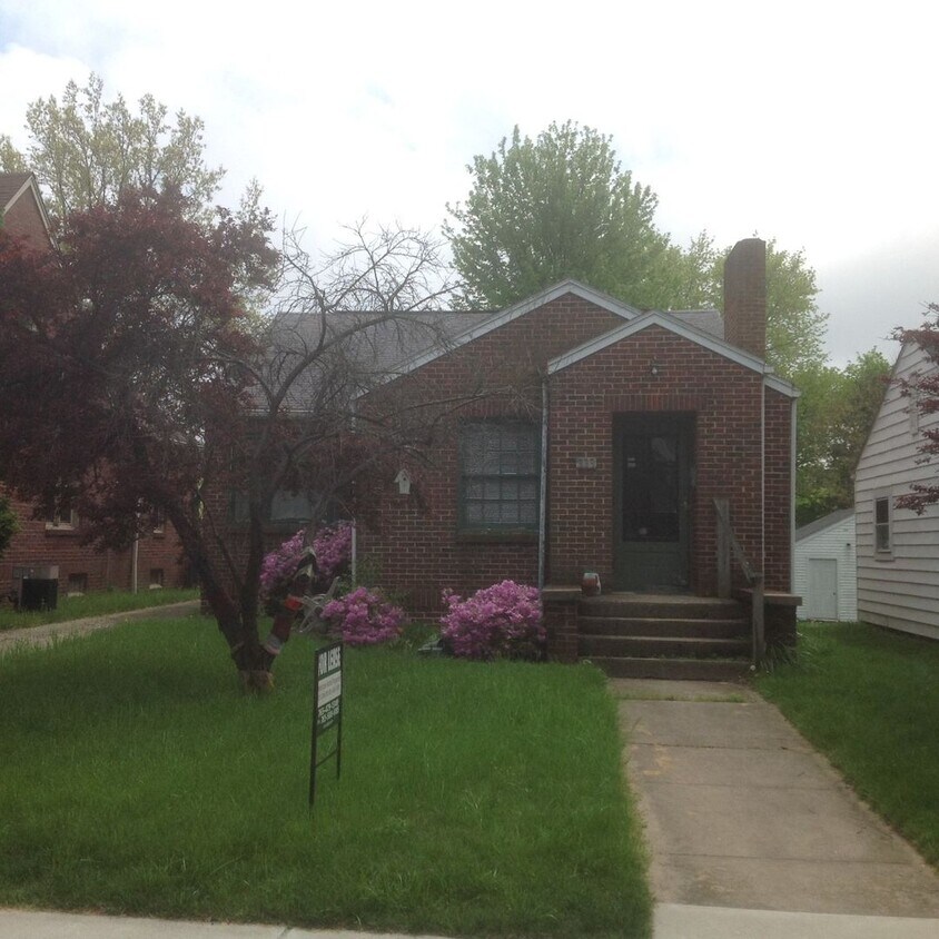 Primary Photo - WEST LAFAYETTE SCHOOLS...3 Bedroom 2 Bath