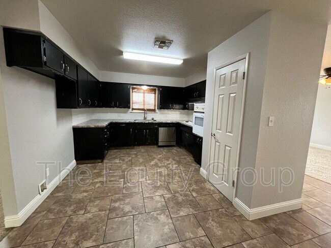 Foto del edificio - 2040 W Linda Vista Ave