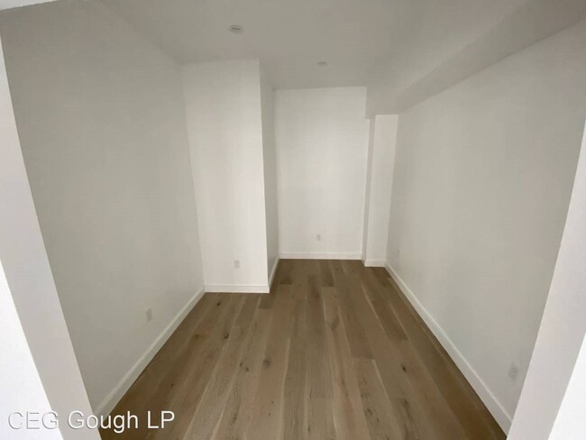 Building Photo - 207 Gough St