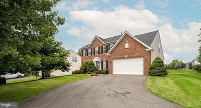 Building Photo - 42038 Cherish Ct