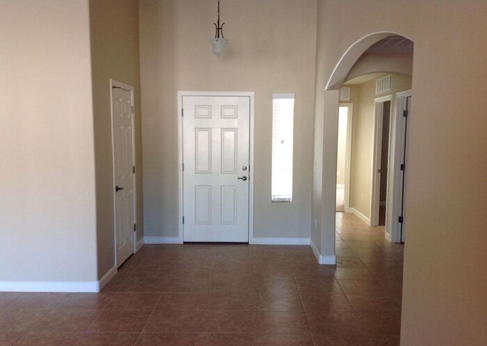 Foto del edificio - Bright & Airy 4-Bedroom in Willow Ridge Co...