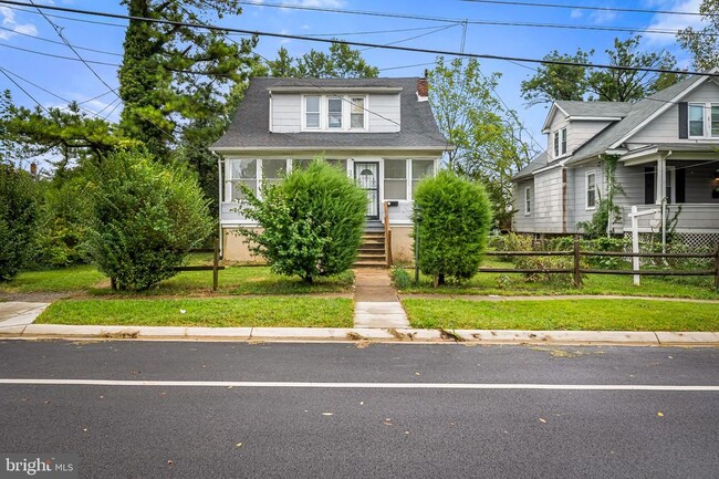 Building Photo - 3727 Milford Ave