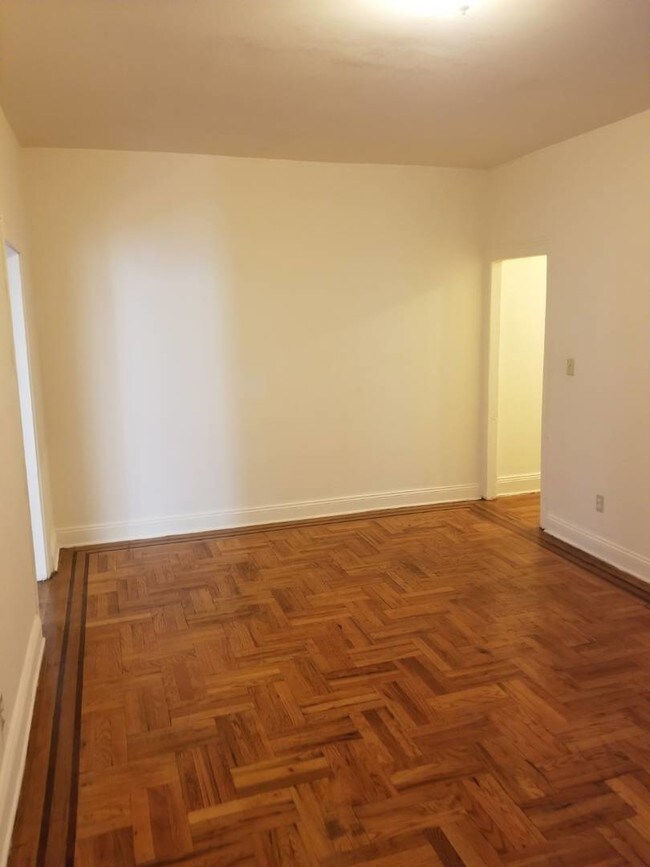 Building Photo - 43-25-43-42 42nd St