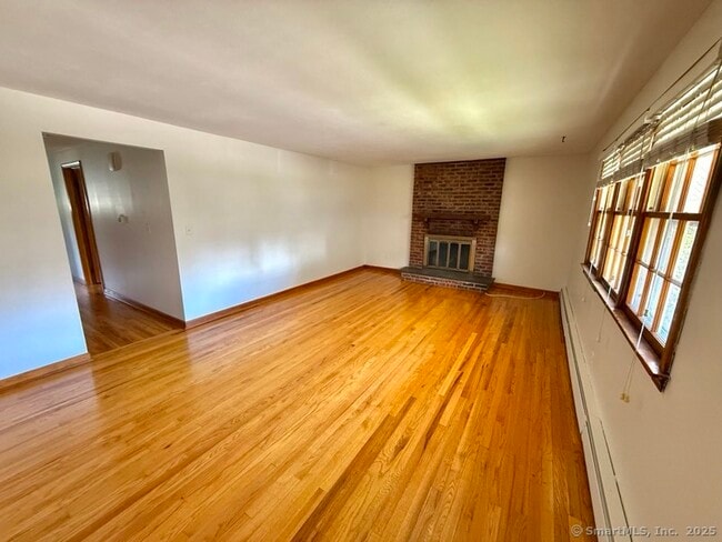 Building Photo - 432 Wiklund Ave