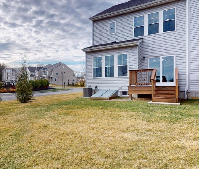 Foto del edificio - 129 Cold Brook Dr