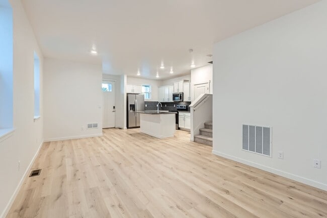 Piso principal - 1348 S Boston Ct