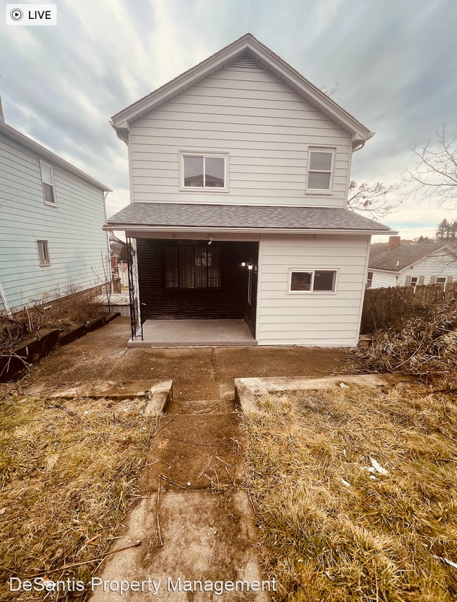 3 br, 1 bath House 2432 Perry St Homestead House Rental in Munhall