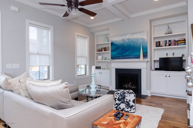 Building Photo - 1311 Pinfish Ln