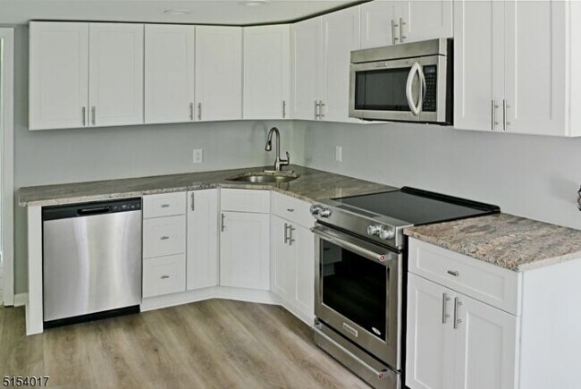 Foto del edificio - 7 Beach View Ct