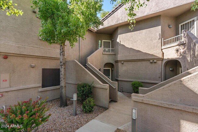 Building Photo - 15050 N Thompson Peak Pkwy