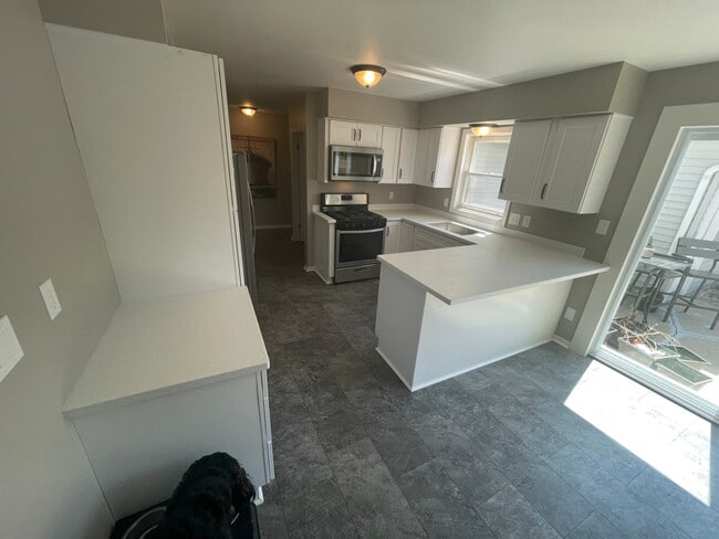 Building Photo - 1839 E Euclid Ave