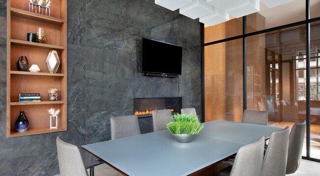 Foto del edificio - 1250 N Grant St