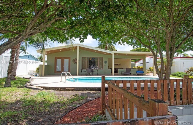 Foto del edificio - 4701 SW 34th Dr