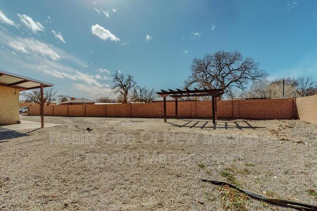 Building Photo - 1338 Gonzales Rd SW