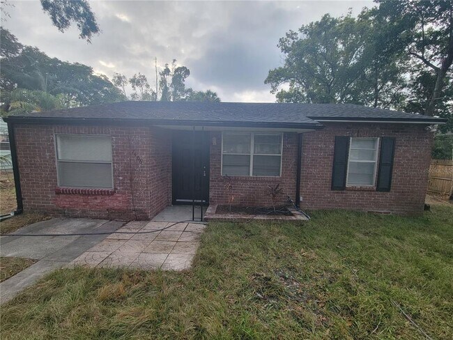 Building Photo - 7406 N Highland Ave