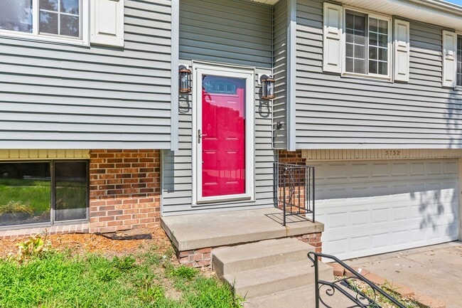 Building Photo - 5732 S 137th St