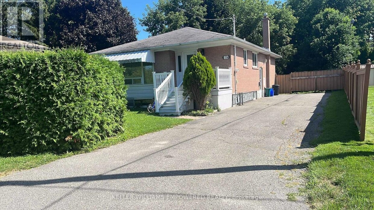 Primary Photo - 17 Collins Crescent