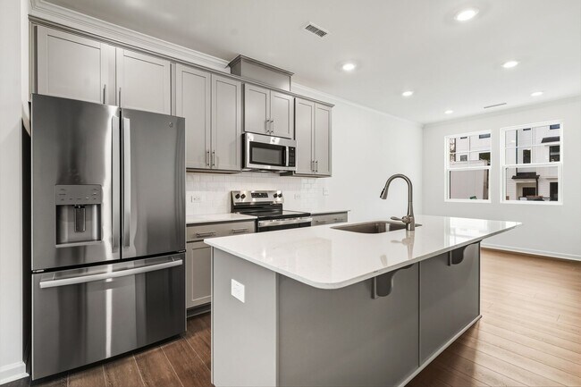 Building Photo - **APPLICATION PENDING**  New Build Just Minutes to North Hills & Downtown!