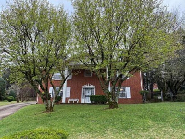 Foto del edificio - 4006 S Crestview Dr NW