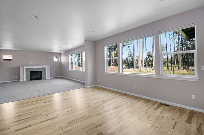 Building Photo - 2722 SW Fairway Point Dr