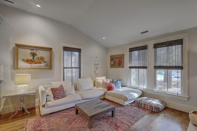 Foto del edificio - 278 Palm St