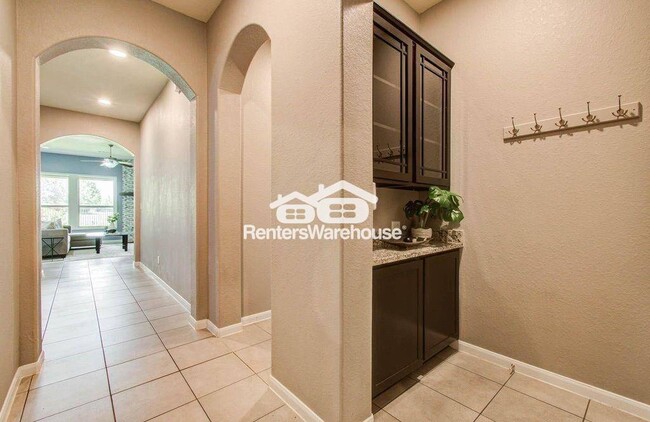 Foto del edificio - 17622 Quiet Shores Dr