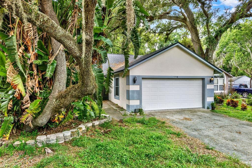Foto principal - 5340 Old Oak Tree Dr