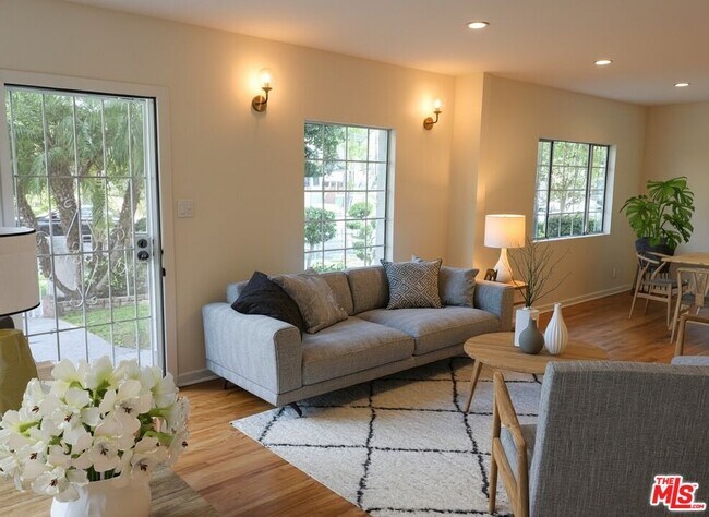 Foto del edificio - 1037 S Longwood Ave