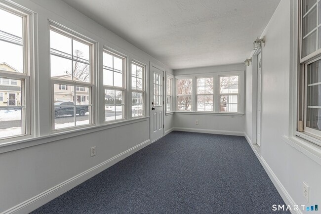 Building Photo - 15 Cowles St