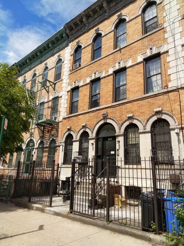 Primary Photo - 1283 Decatur St