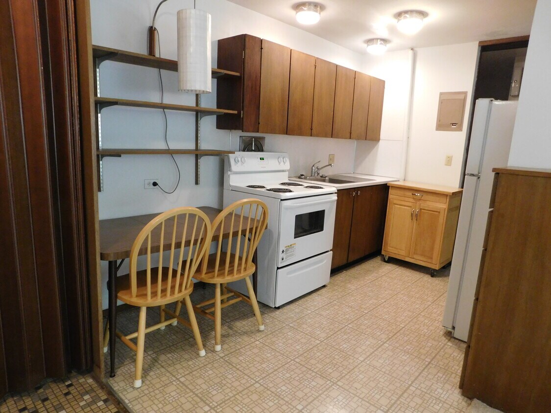 Kitchen and dining area-1 - 345 NE Kamiaken St