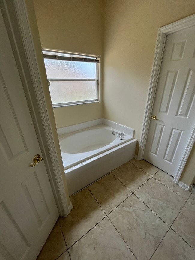 Building Photo - This home has everything you have been looking for!