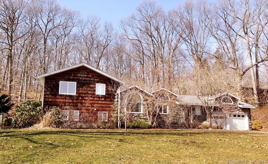 Foto principal - 72 Cedar Hill Rd