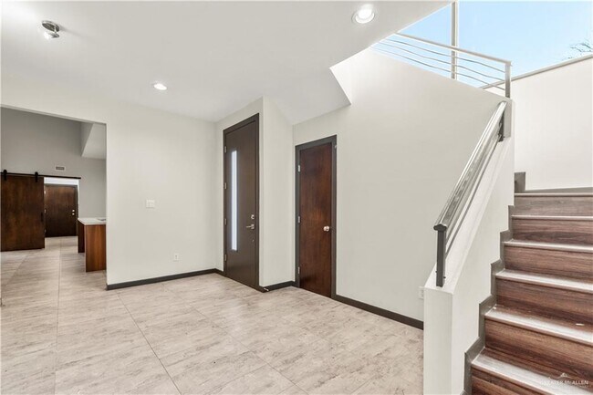 Building Photo - 2303 Penrose Ave