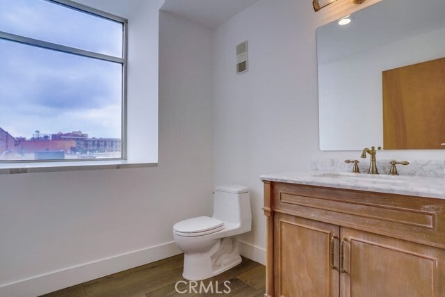 Foto del edificio - 35 N Raymond Ave