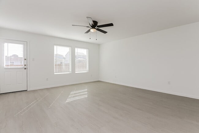 Building Photo - 175 Amy Aly