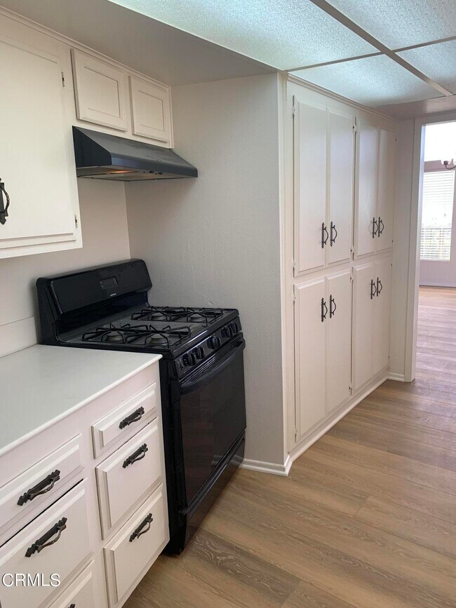 Foto del edificio - 4149 Foothill Rd