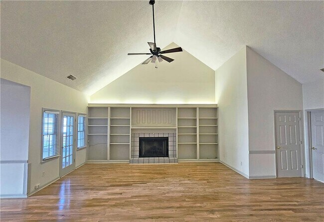 Foto del edificio - 940 Bridgegate Dr NE