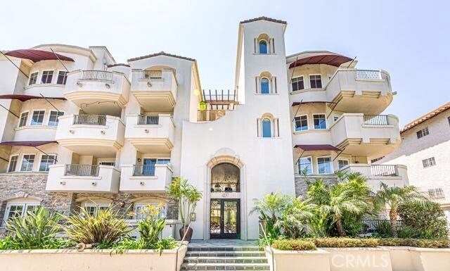 Foto principal - 4237 Longridge Avenue Unit 401
