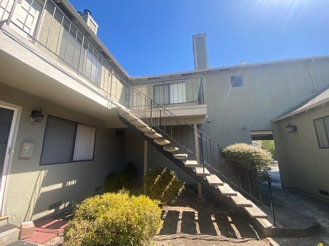 Foto del edificio - 4990 Edgar Ct