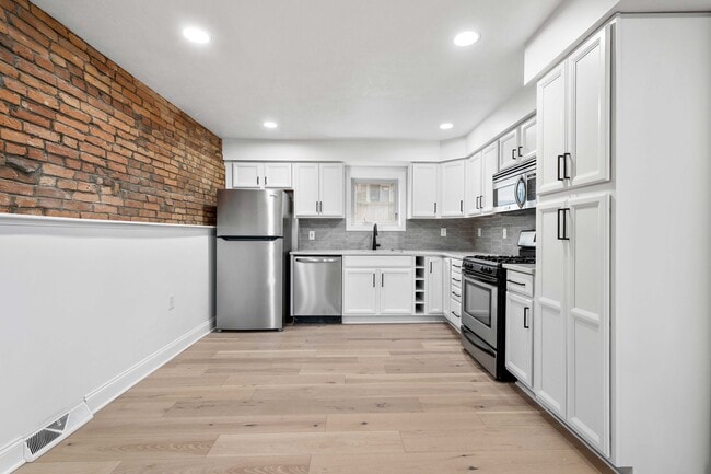 Building Photo - 2128 Merriman Way